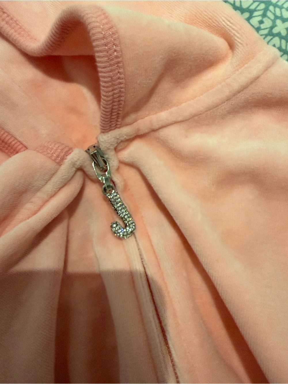 Soft Pink Short-Sleeve Hooded Zip-Up jacket - Picture 3 of 5